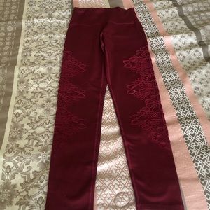 NWT Aerie red high rise chill legging size M